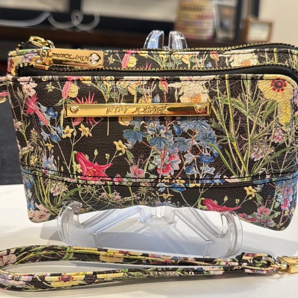 (NWOT) Betsey Johnson Wildflower Wristlet Clutch - Black and Multicolor
